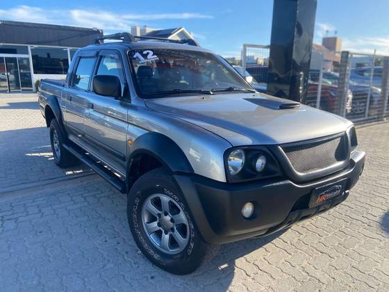 MITSUBISHI L200 OUTDOOR 2.5 GLS 4X4 CD 8V TURBO INTERCOOLER DIESEL 4P MANUAL MITSUBISHI L200 OUTDOOR 2.5 GLS 4X4 CD 8V TURBO INTERCOOLER DIESEL 4P MANUAL